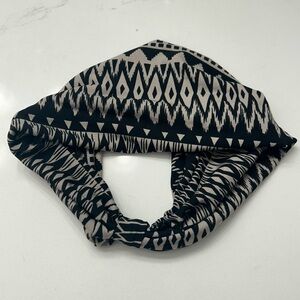Black and Cream Patterned Headband